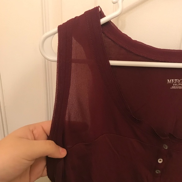 burgundy tank top only worn a few times - Picture 4 of 5